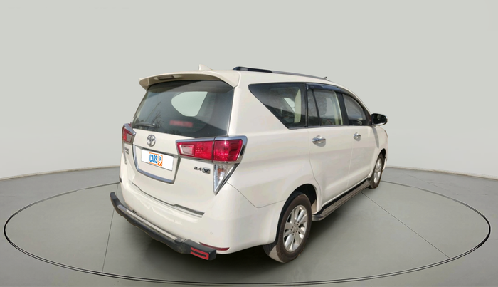 2020 Toyota Innova Crysta 2.4 VX 8 STR, Diesel, Manual, 1,38,155 km, exterior