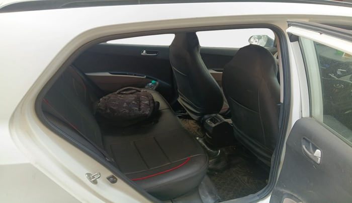 2014 Hyundai Grand i10 SPORTZ 1.2 KAPPA VTVT, Petrol, Manual, 1,14,267 km, interior