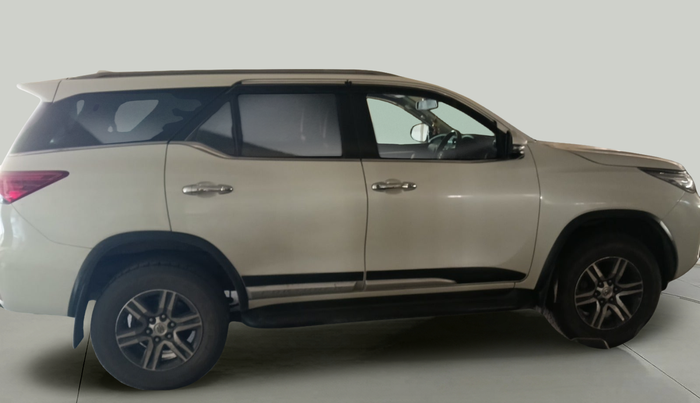 2020 Toyota Fortuner 2.8 4X2 AT, Diesel, Automatic, 1,03,391 km, exterior