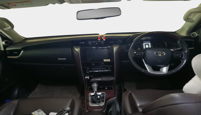 2020 Toyota Fortuner 2.8 4X2 AT, Diesel, Automatic, 1,03,391 km, interior
