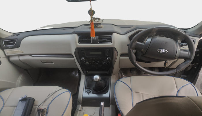 2017 Mahindra Scorpio S6 PLUS INTELLI-HYBRID, Diesel, Manual, 53,602 km, interior