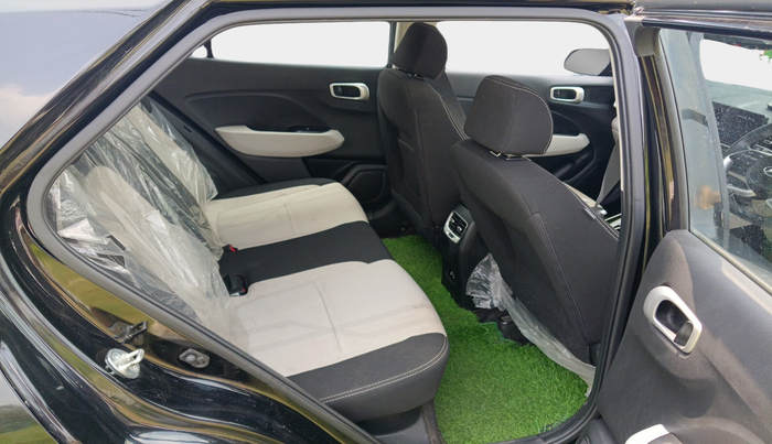 2023 Hyundai VENUE SX 1.2 PETROL, Petrol, Manual, 21,227 km, interior