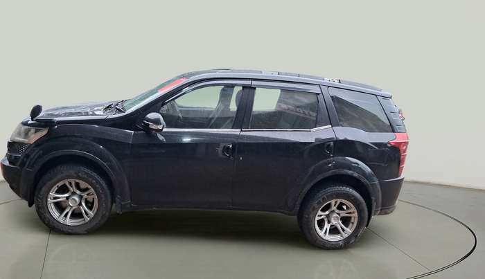 2013 Mahindra XUV500 W6, Diesel, Manual, 63,572 km, exterior