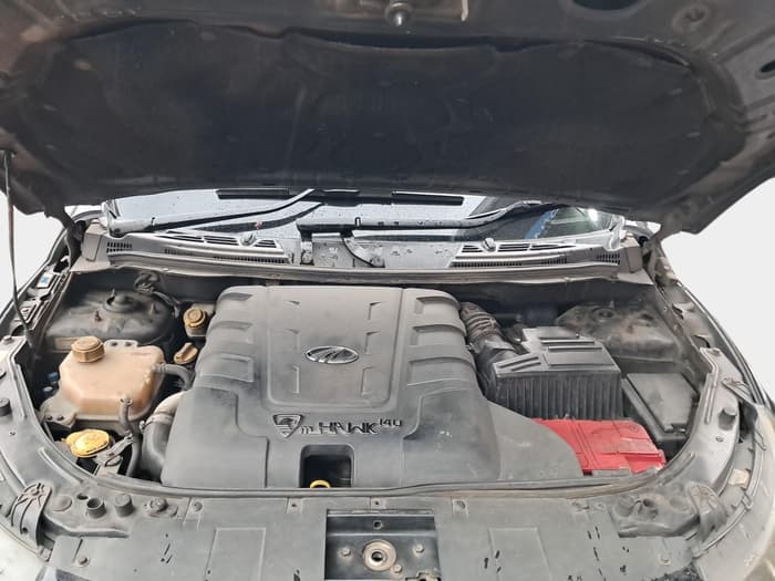 2013 Mahindra XUV500 W6, Diesel, Manual, 63,572 km, exterior