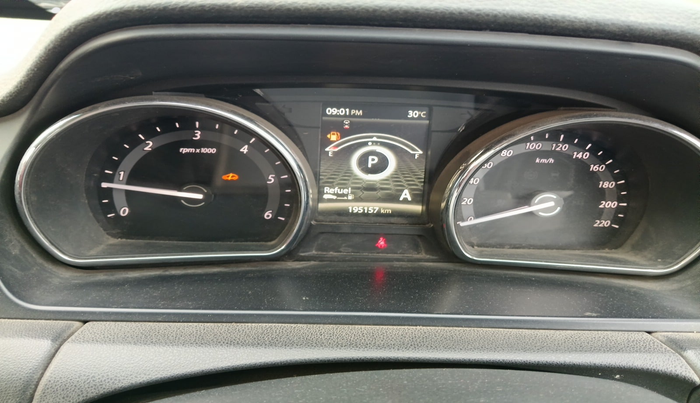 2017 Tata Hexa XTA 4X2 7 STR, Diesel, Automatic, 1,95,157 km, interior