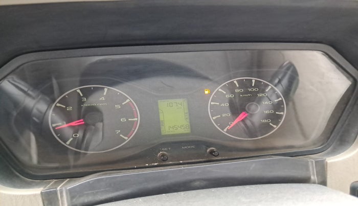 2015 Mahindra Scorpio S2, Diesel, Manual, 1,45,458 km, interior