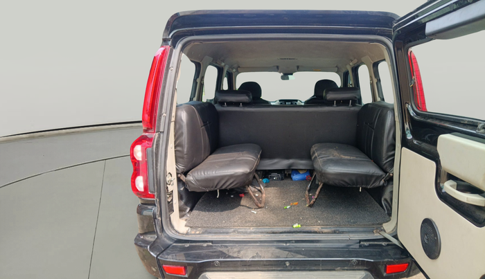 2016 Mahindra Scorpio S10, Diesel, Manual, 93,551 km, exterior