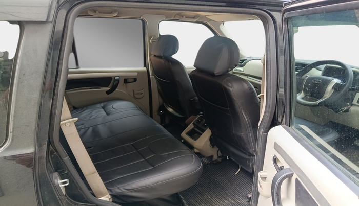 2016 Mahindra Scorpio S10, Diesel, Manual, 93,551 km, interior