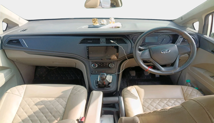 2018 Mahindra MARAZZO M2 8 STR, Diesel, Manual, 1,00,952 km, interior