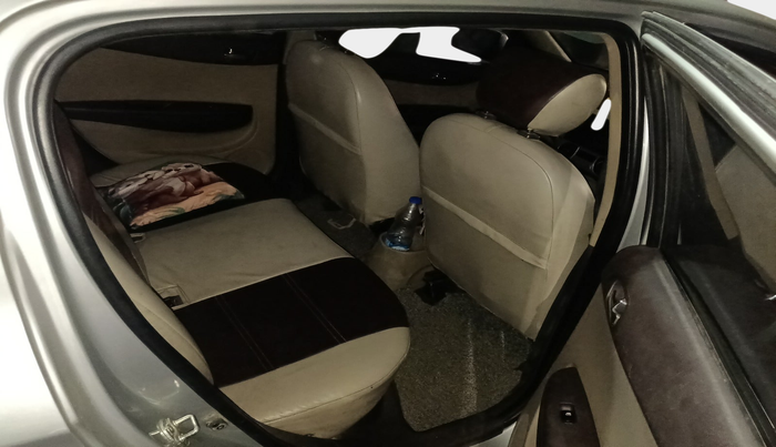 2011 Hyundai i20 MAGNA 1.2, Petrol, Manual, 68,609 km, interior
