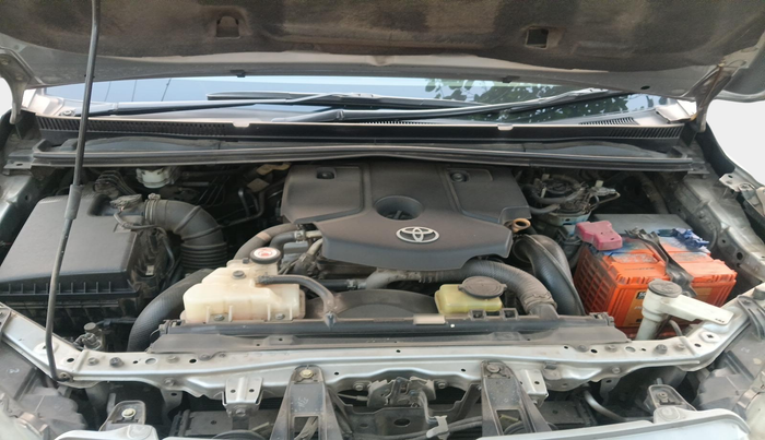 2017 Toyota Innova Crysta 2.4 ZX 7 STR, Diesel, Manual, 1,74,659 km, exterior