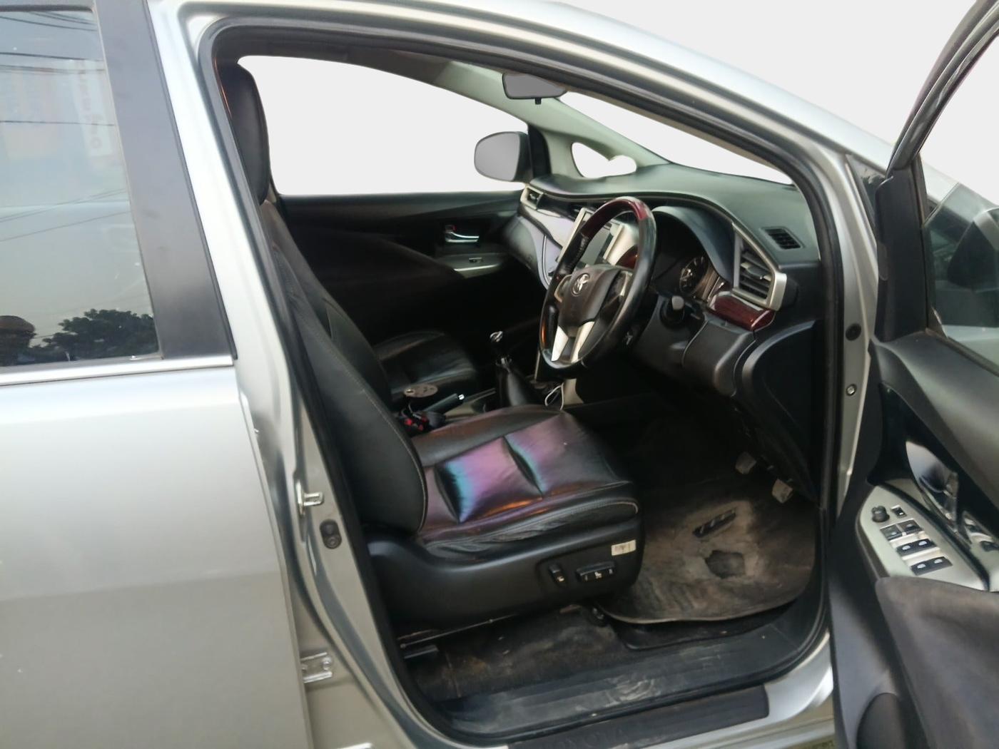 2017 Toyota Innova Crysta 2.4 ZX 7 STR, Diesel, Manual, 1,74,659 km, interior