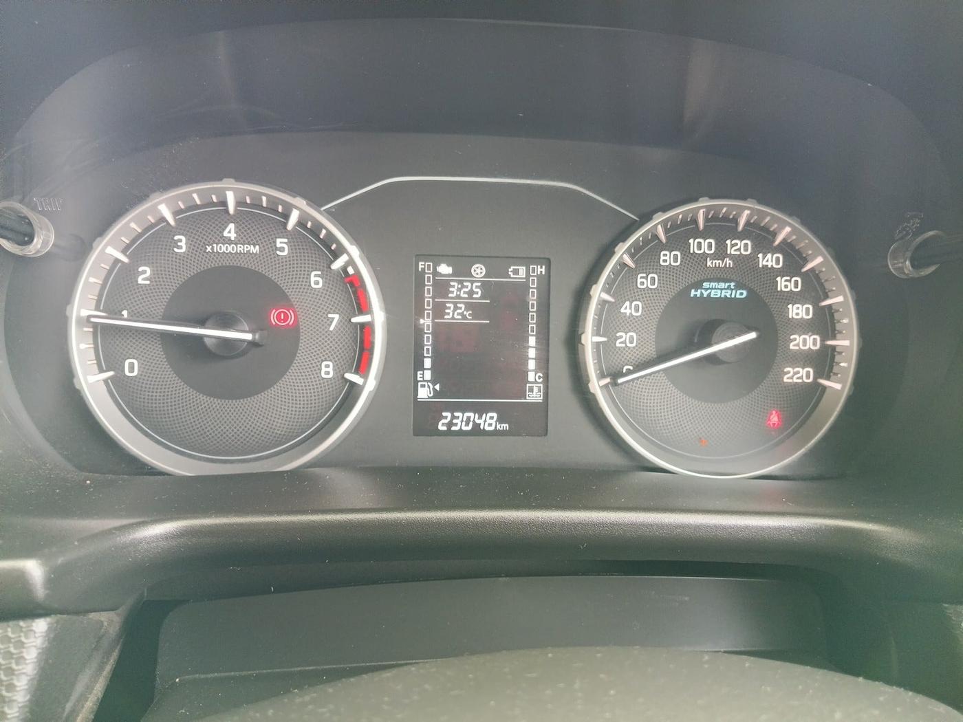 2023 Maruti BREZZA VXI SMART HYBRID, Petrol, Manual, 23,048 km, interior