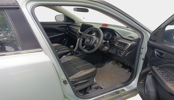 2023 Maruti BREZZA VXI SMART HYBRID, Petrol, Manual, 23,048 km, interior
