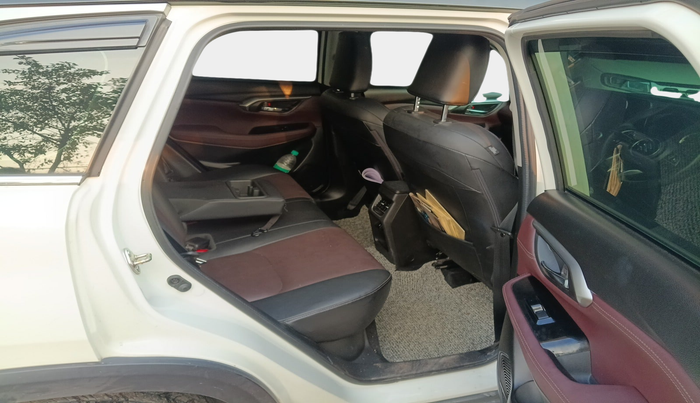 2022 Maruti Grand Vitara ALPHA SMART HYBRID, Petrol, Manual, 29,641 km, interior