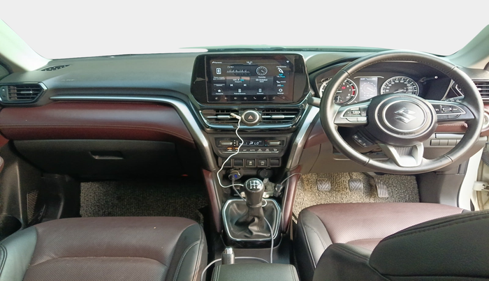 2022 Maruti Grand Vitara ALPHA SMART HYBRID, Petrol, Manual, 29,641 km, interior