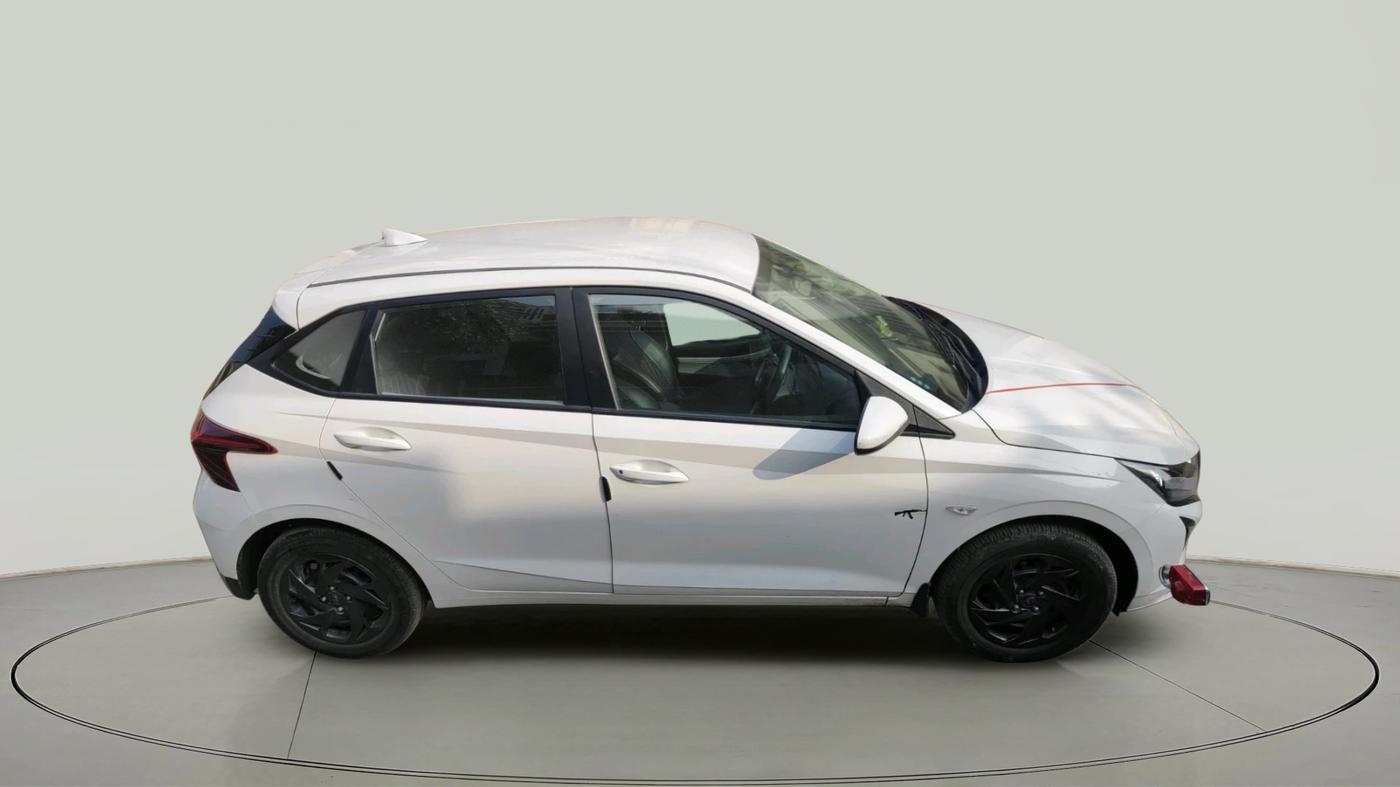 2024 Hyundai NEW I20 MAGNA 1.2 MT, Petrol, Manual, 7,632 km, exterior