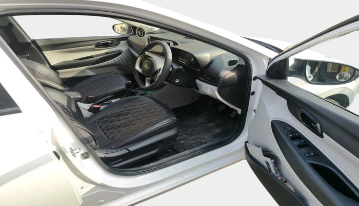 2024 Hyundai NEW I20 MAGNA 1.2 MT, Petrol, Manual, 7,632 km, interior