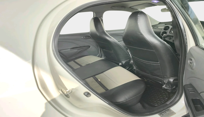 2012 Toyota Etios Liva GD, Diesel, Manual, 1,44,190 km, interior