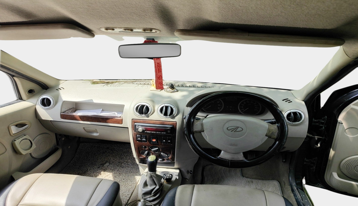 2012 Mahindra Verito 1.5 D6, Diesel, Manual, 2,25,479 km, interior