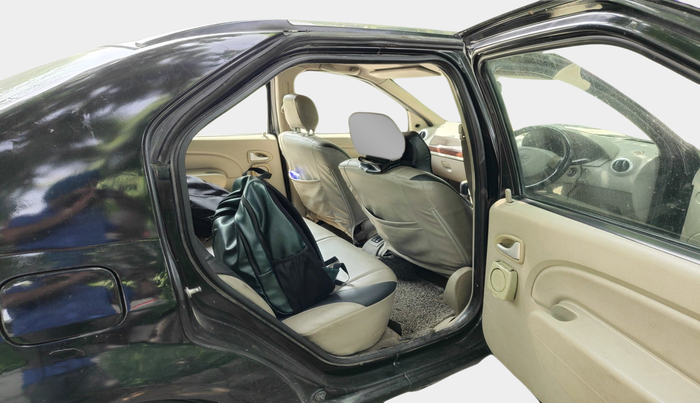 2012 Mahindra Verito 1.5 D6, Diesel, Manual, 2,25,479 km, interior