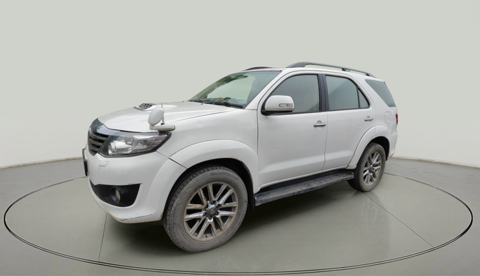 2012 Toyota Fortuner 3.0 4X4 MT, Diesel, Manual, 1,62,316 km, exterior