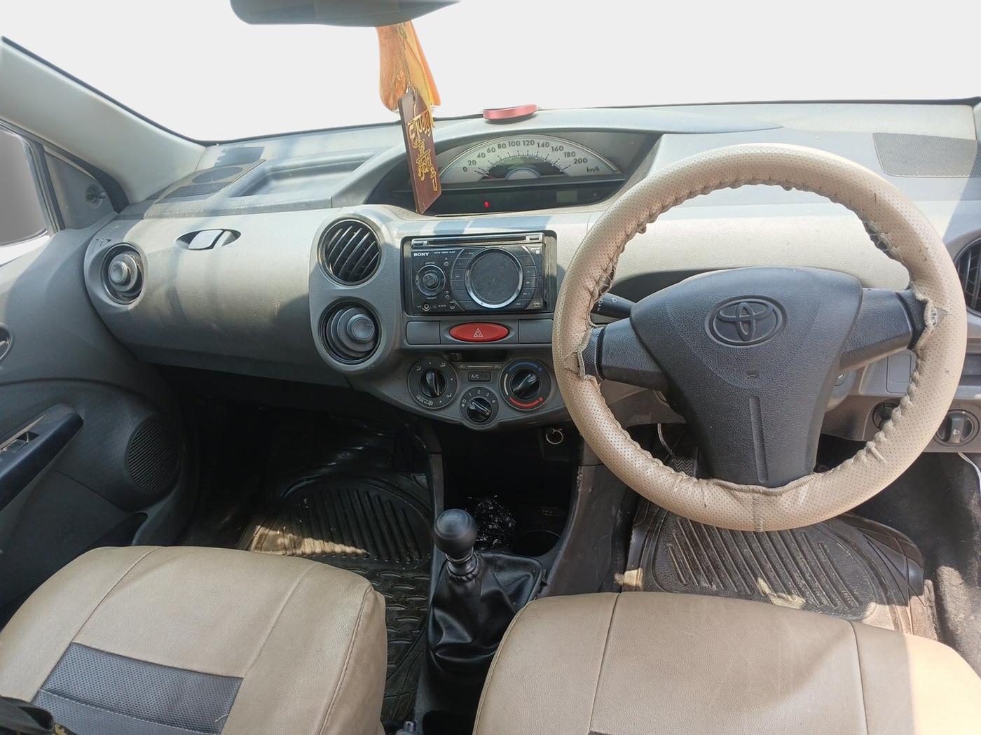 2012 Toyota Etios GD, Diesel, Manual, 1,16,726 km, interior