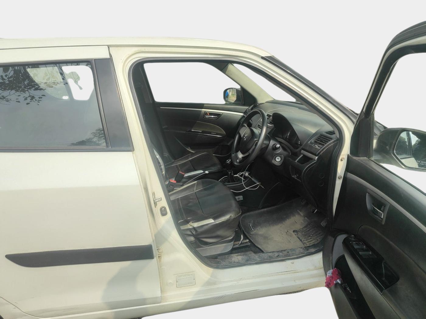 2012 Maruti Swift VDI, Diesel, Manual, 1,54,934 km, interior