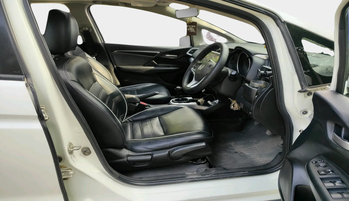 2017 Honda WR-V 1.5L I-DTEC VX MT, Diesel, Manual, 1,61,525 km, interior