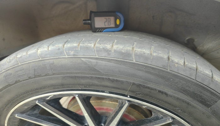 2011 Toyota Etios Liva GD, Diesel, Manual, 2,03,566 km, tyre