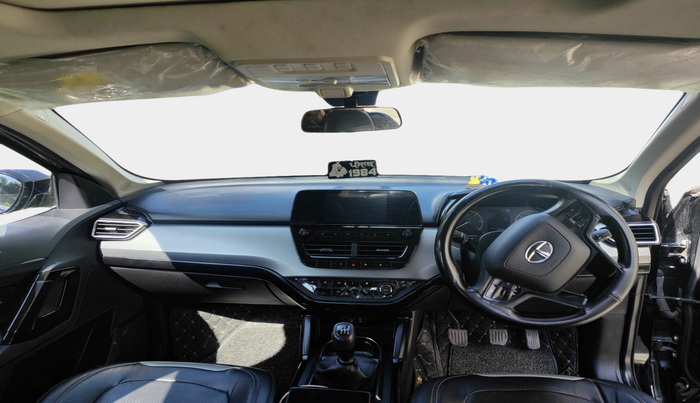 2021 Tata Harrier XT PLUS 2.0L KRYOTEC DARK EDITON, Diesel, Manual, 36,890 km, interior