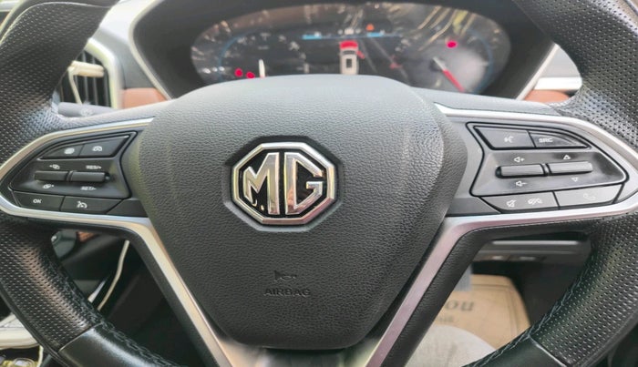 2020 MG HECTOR PLUS SHARP 1.5 PETROL TURBO DCT 6-STR, Petrol, Automatic, 10,676 km, interior