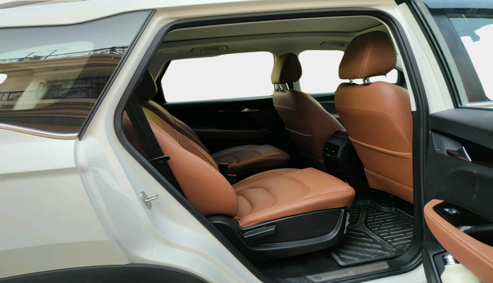 2020 MG HECTOR PLUS SHARP 1.5 PETROL TURBO DCT 6-STR, Petrol, Automatic, 10,676 km, interior