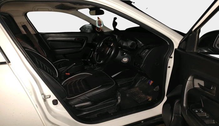 2021 Maruti Vitara Brezza LXI, Petrol, Manual, 31,486 km, interior