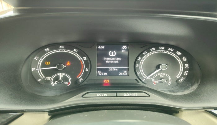 2024 Skoda SLAVIA AMBITION 1.0L TSI MT, Petrol, Manual, 17,519 km, interior
