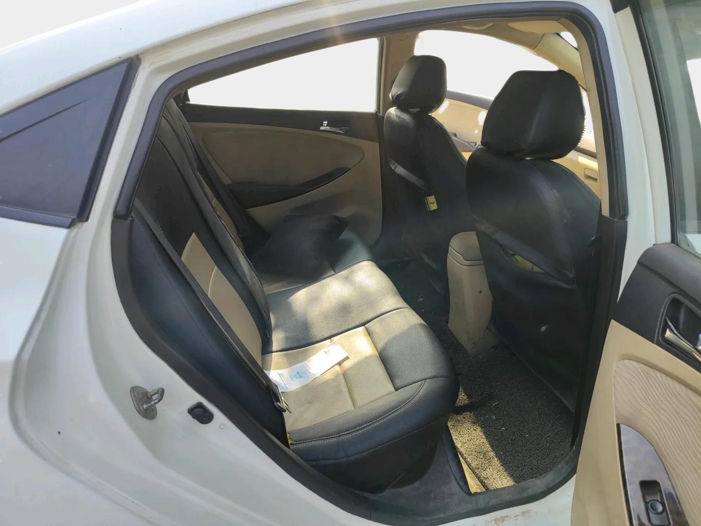 2012 Hyundai Verna FLUIDIC 1.4 CRDI EX, Diesel, Manual, 1,41,549 km, interior