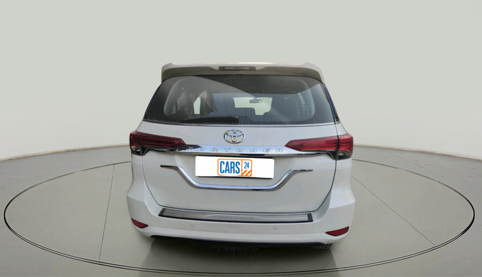 2017 Toyota Fortuner 2.8 4X2 AT, Diesel, Automatic, 95,220 km, exterior