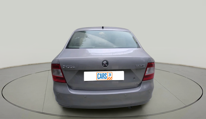 2013 Skoda Rapid AMBITION 1.6 TDI CR MT, Diesel, Manual, 90,324 km, exterior