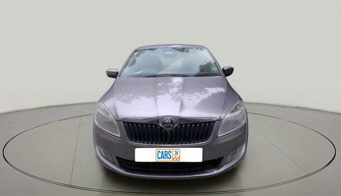 2013 Skoda Rapid AMBITION 1.6 TDI CR MT, Diesel, Manual, 90,324 km, exterior