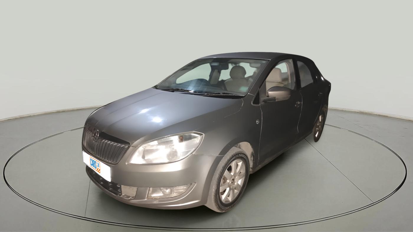 2013 Skoda Rapid AMBITION 1.6 TDI CR MT PLUS, Diesel, Manual, 90,324 km, exterior