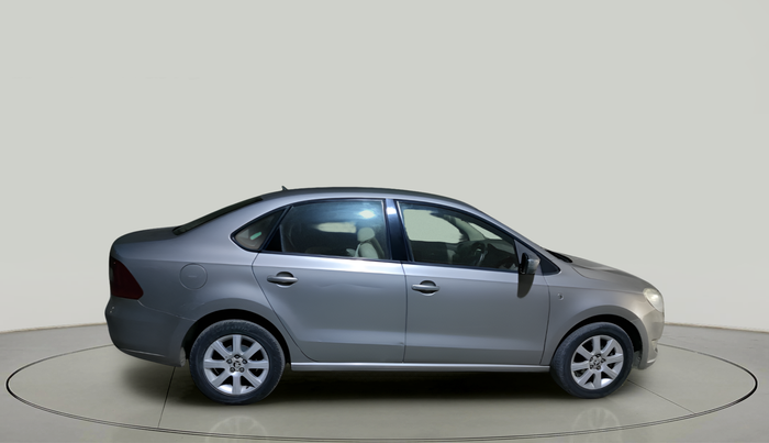 2013 Skoda Rapid AMBITION 1.6 TDI CR MT, Diesel, Manual, 90,324 km, exterior