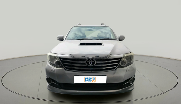 2012 Toyota Fortuner 3.0 4X2 AT, Diesel, Automatic, 1,41,784 km, exterior