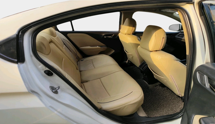 2014 Honda City 1.5L I-VTEC V MT, Petrol, Manual, 1,38,630 km, interior