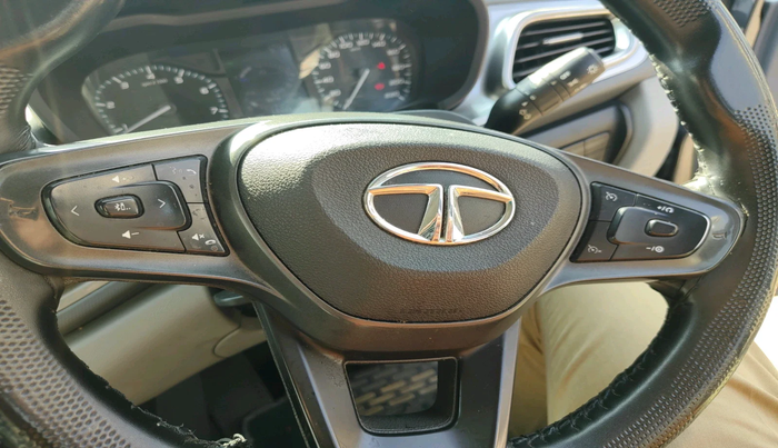2021 Tata ALTROZ XT DIESEL, Diesel, Manual, 59,443 km, interior