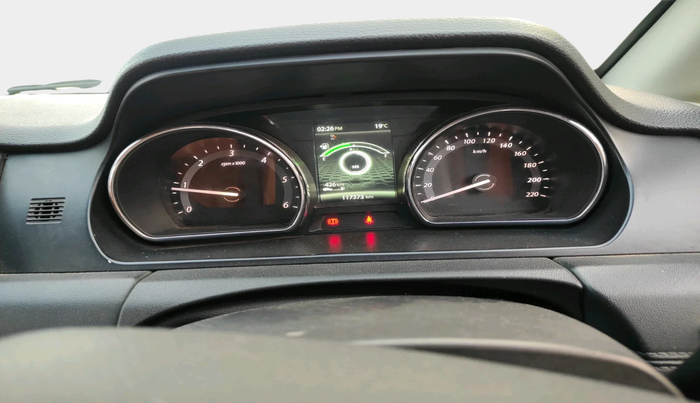 2018 Tata Hexa XE 4X2 7 STR, Diesel, Manual, 1,17,373 km, interior