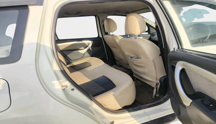 2013 Renault Duster 85 PS RXE DIESEL, Diesel, Manual, 1,04,143 km, interior