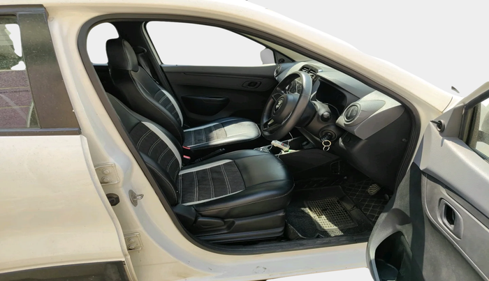 2020 Renault Kwid RXT 1.0 AMT (O), Petrol, Automatic, 28,015 km, interior