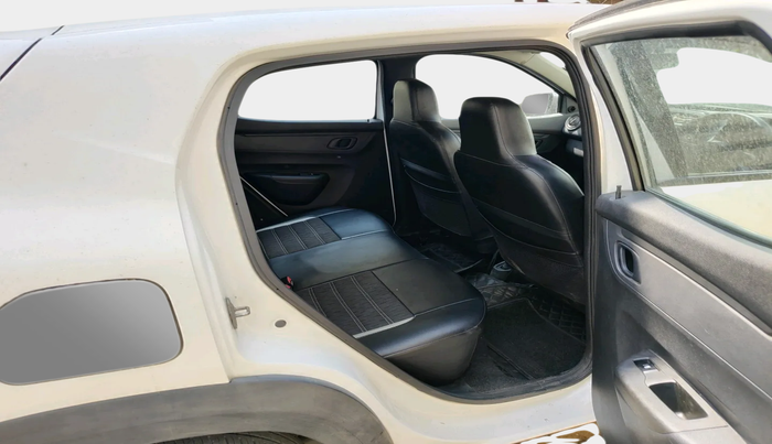 2020 Renault Kwid RXT 1.0 AMT (O), Petrol, Automatic, 28,015 km, interior