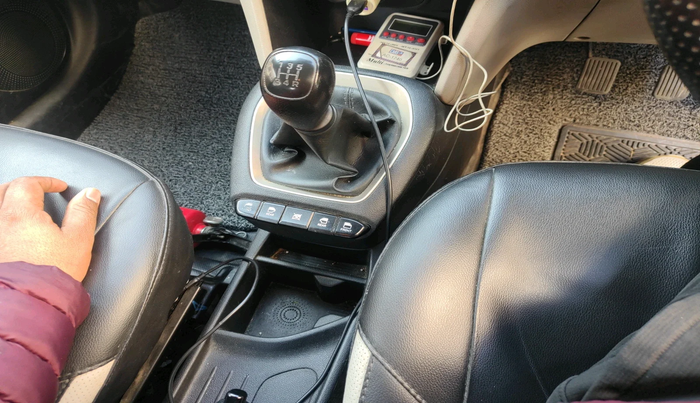 2022 Hyundai NEW SANTRO SPORTZ EXECUTIVE MT CNG, Petrol, Manual, 1,04,479 km, interior