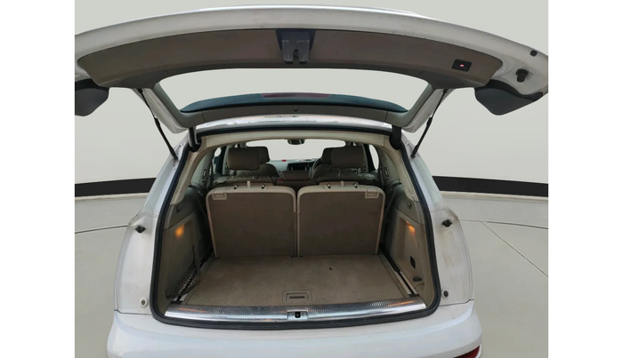 2012 Audi Q7 3.0 TDI QUATTRO, Diesel, Automatic, 1,61,397 km, exterior